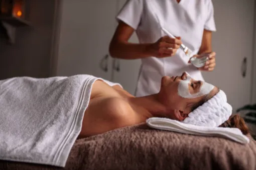 Soin du visage pour retrouver son éclat à La Seyne-sur-Mer, La Seyne-sur-Mer, DS Beauté Zen