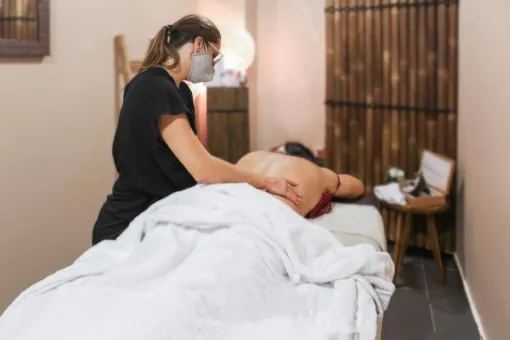 Massage relaxant pour bien démarrer l'automne à La Seyne-sur-Mer, La Seyne-sur-Mer, DS Beauté Zen